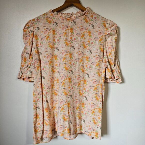 EUC LOFT DAINTY FLORAL MOCK NECK RUFFLED HALF SLEEVES TOP SIZE M - Picture 1 of 15